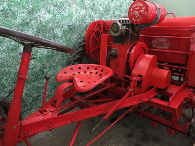 (26) mezzi agricoli d'epoca